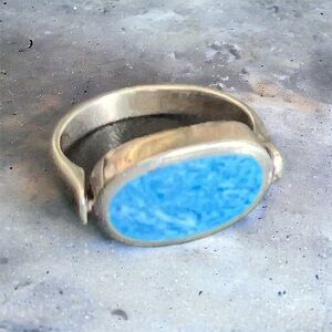 Sterling Silver .925 and Blue Agate Twisty Ring